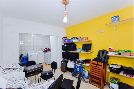 Quarto 2 de casa à venda com 2 quartos, 120m² em Jardim Rosa de Franca, Guarulhos