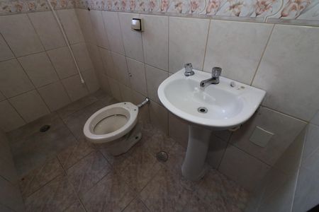 Casa para alugar com 114m², 3 quartos e 4 vagasBanheiro 2