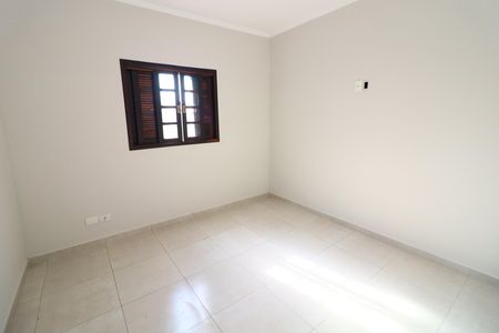 Casa para alugar com 114m², 3 quartos e 4 vagasQuarto 3