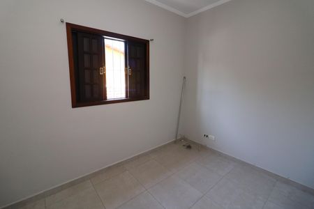 Casa para alugar com 114m², 3 quartos e 4 vagasQuarto 2