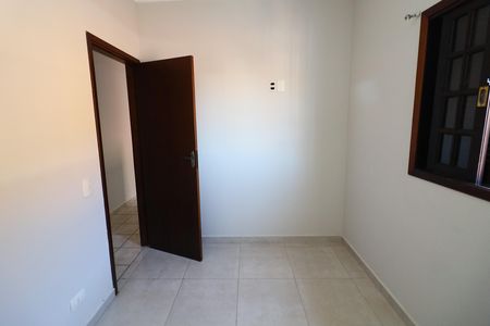 Casa para alugar com 114m², 3 quartos e 4 vagasQuarto 2