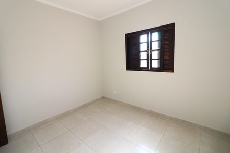 Casa para alugar com 114m², 3 quartos e 4 vagasQuarto 3