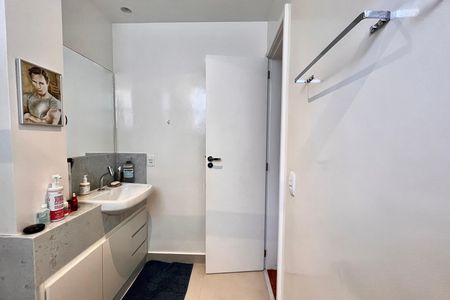 Apartamento para alugar com 120m², 3 quartos e 2 vagas Apartamento para alugar com 120m², 3 quartos e 2 vagasBanheiro da Suíte