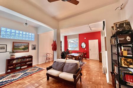 Apartamento para alugar com 120m², 3 quartos e 2 vagas Apartamento para alugar com 120m², 3 quartos e 2 vagasSala