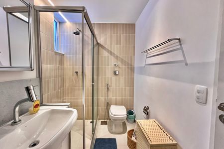 Apartamento para alugar com 120m², 3 quartos e 2 vagas Apartamento para alugar com 120m², 3 quartos e 2 vagasBanheiro social