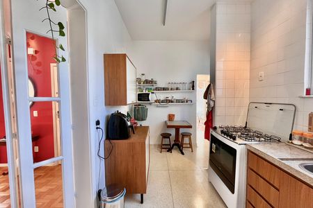 Apartamento para alugar com 120m², 3 quartos e 2 vagas Apartamento para alugar com 120m², 3 quartos e 2 vagasCozinha
