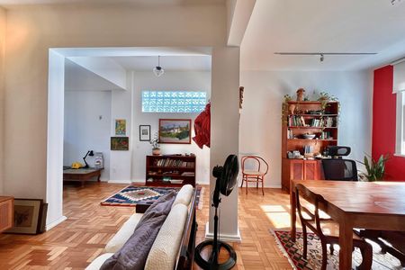 Apartamento para alugar com 120m², 3 quartos e 2 vagas Apartamento para alugar com 120m², 3 quartos e 2 vagasSala