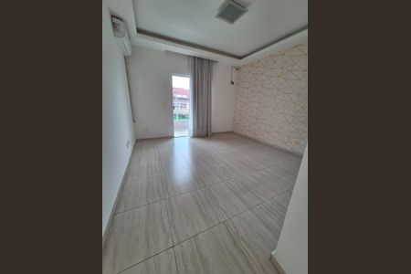 Casa de condomínio para alugar com 300m², 5 quartos e 4 vagas