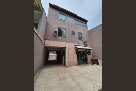 Casa de condomínio para alugar com 300m², 5 quartos e 4 vagas