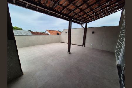 Casa de Condomínio para alugar com 5 quartos, 300m² em Taquara, Rio de Janeiro