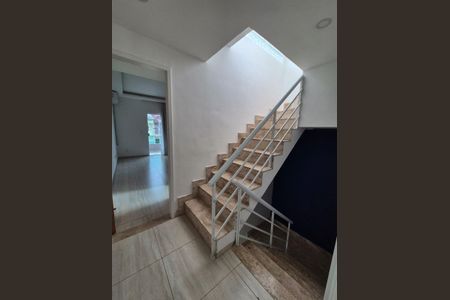 Casa de Condomínio para alugar com 5 quartos, 300m² em Taquara, Rio de Janeiro