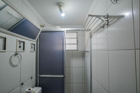 Banheiro de apartamento para alugar com 2 quartos, 50m² em Vila Sao Pedro, Santo André