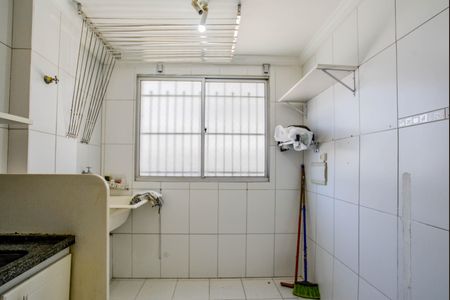 Apartamento para alugar com 50m², 2 quartos e 1 vaga Apartamento para alugar com 50m², 2 quartos e 1 vagaCozinha e Área de Serviço