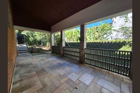 Casa para alugar com 3 quartos, 236m² em Fazenda Morumbi, São Paulo