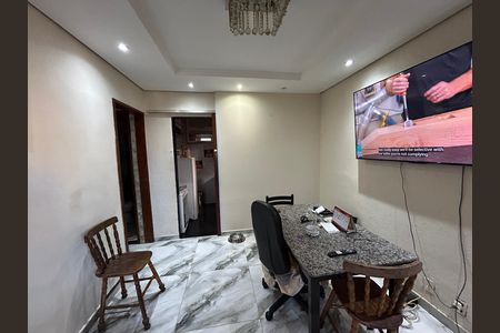 Sala de casa para alugar com 3 quartos, 100m² em Piedade, Rio de Janeiro