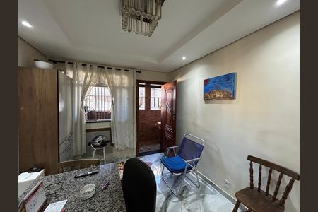 Sala de casa para alugar com 3 quartos, 100m² em Piedade, Rio de Janeiro
