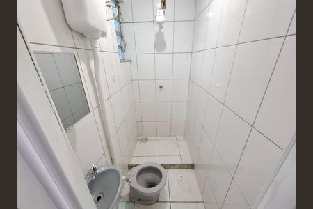 Studio para alugar com 32m², 1 quarto e sem vaga Studio para alugar com 32m², 1 quarto e sem vagaBanheiro