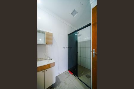 Banheiro de apartamento para alugar com 2 quartos, 50m² em Santa Cecília, Viamão