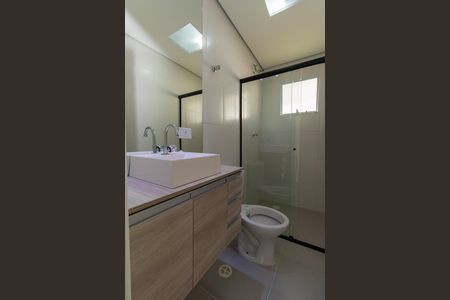 Banheiro Social de casa de condomínio para alugar com 2 quartos, 46m² em Chácara Ondas Verdes, Cotia