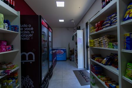 Casa de condomínio para alugar com 46m², 2 quartos e 1 vaga Casa de condomínio para alugar com 46m², 2 quartos e 1 vagaÁrea comum - Mini Mercado