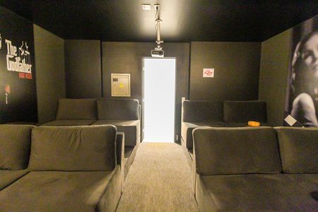 Apartamento à venda com 83m², 3 quartos e 2 vagasÁrea comum - Cinema