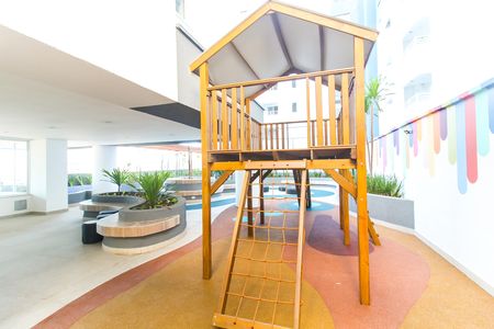 Apartamento à venda com 83m², 3 quartos e 2 vagasÁrea comum - Playground