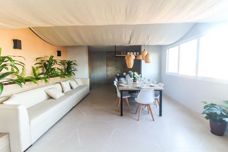 Apartamento à venda com 83m², 3 quartos e 2 vagasÁrea comum - Salão de festas