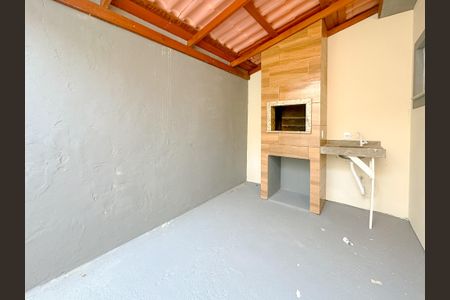 Casa para alugar com 80m², 2 quartos e 1 vagaÁrea gourmet