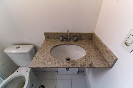 Apartamento à venda com 110m², 2 quartos e 2 vagas Apartamento à venda com 110m², 2 quartos e 2 vagasBanheiro da Suíte 1