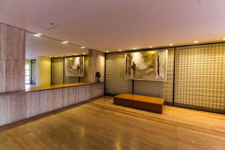 Apartamento à venda com 110m², 2 quartos e 2 vagas Apartamento à venda com 110m², 2 quartos e 2 vagasHall