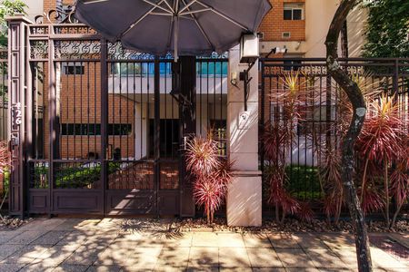 Apartamento à venda com 110m², 2 quartos e 2 vagas Apartamento à venda com 110m², 2 quartos e 2 vagasFachada