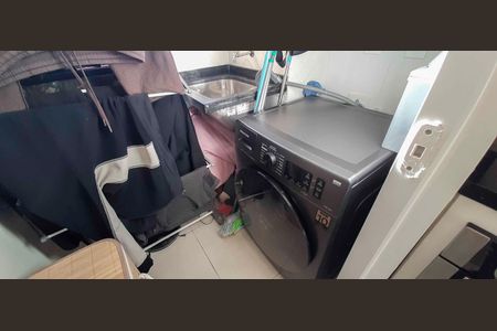 Apartamento à venda com 75m², 3 quartos e 1 vaga Apartamento à venda com 75m², 3 quartos e 1 vagaÁrea de Serviço