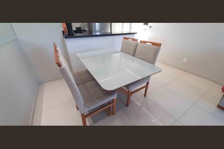 Apartamento à venda com 75m², 3 quartos e 1 vaga Apartamento à venda com 75m², 3 quartos e 1 vagaSala