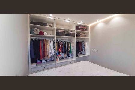 Apartamento à venda com 75m², 3 quartos e 1 vaga Apartamento à venda com 75m², 3 quartos e 1 vagaSuíte