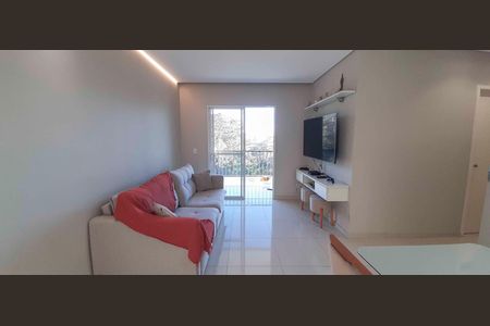Apartamento à venda com 75m², 3 quartos e 1 vaga Apartamento à venda com 75m², 3 quartos e 1 vagaSala