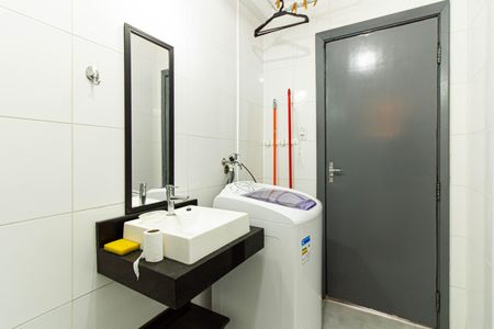 Apartamento para alugar com 42m², 1 quarto e sem vaga Apartamento para alugar com 42m², 1 quarto e sem vagaBanheiro