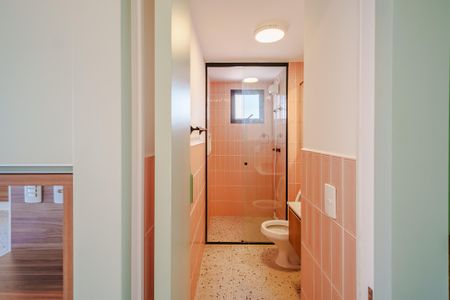 Banheiro de kitnet/studio para alugar com 1 quarto, 34m² em Butantã, São Paulo