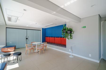 Studio para alugar com 34m², 1 quarto e 1 vaga Studio para alugar com 34m², 1 quarto e 1 vagaÁrea comum - Bar