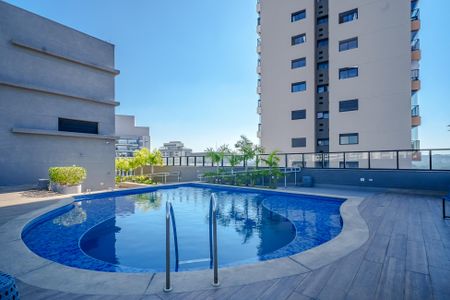 Studio para alugar com 34m², 1 quarto e 1 vaga Studio para alugar com 34m², 1 quarto e 1 vagaÁrea comum - Piscina