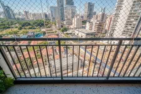 Studio para alugar com 34m², 1 quarto e 1 vaga Studio para alugar com 34m², 1 quarto e 1 vagaVaranda