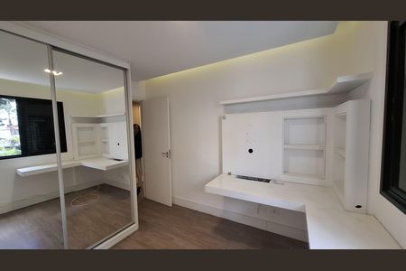 Área de Serviço de apartamento à venda com 3 quartos, 107m² em Indianópolis, São Paulo