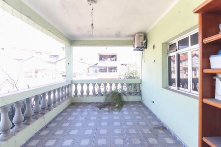 Varanda de casa à venda com 3 quartos, 350m² em Jardim Gianetti, São Paulo