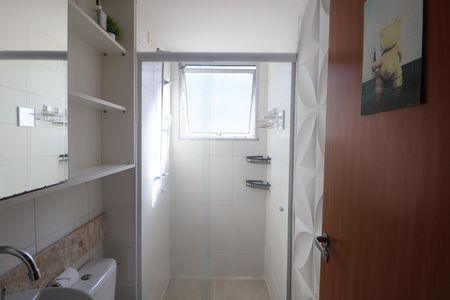 Banheiro de apartamento para alugar com 2 quartos, 49m² em São José, Canoas