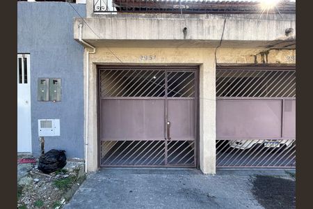 Fachada de casa para alugar com 2 quartos, 95m² em Jardim Raposo Tavares, São Paulo