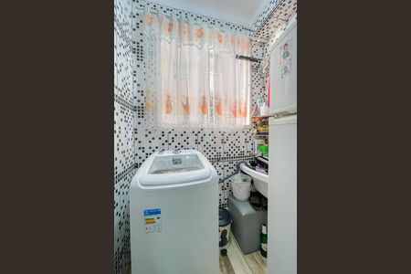 Apartamento para alugar com 48m², 2 quartos e 1 vaga Apartamento para alugar com 48m², 2 quartos e 1 vagaCozinha e Área de Serviço