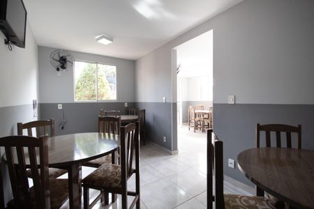 Apartamento para alugar com 48m², 2 quartos e 1 vaga Apartamento para alugar com 48m², 2 quartos e 1 vagaÁrea comum - Salão de festas