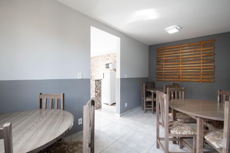 Apartamento para alugar com 48m², 2 quartos e 1 vaga Apartamento para alugar com 48m², 2 quartos e 1 vagaÁrea comum - Salão de festas