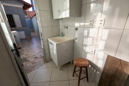 ÁREA DE SERVIÇO de casa à venda com 3 quartos, 150m² em Bonfim, Campinas
