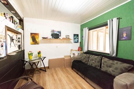 Casa à venda com 4 quartos, 110m² em São José, Canoas
