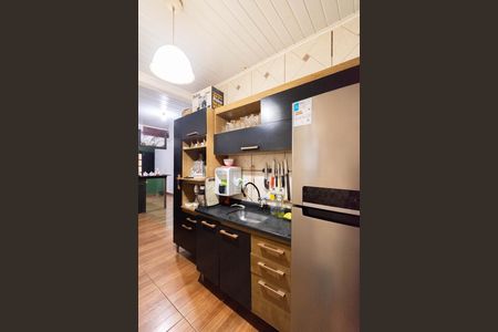 Casa à venda com 4 quartos, 110m² em São José, Canoas
